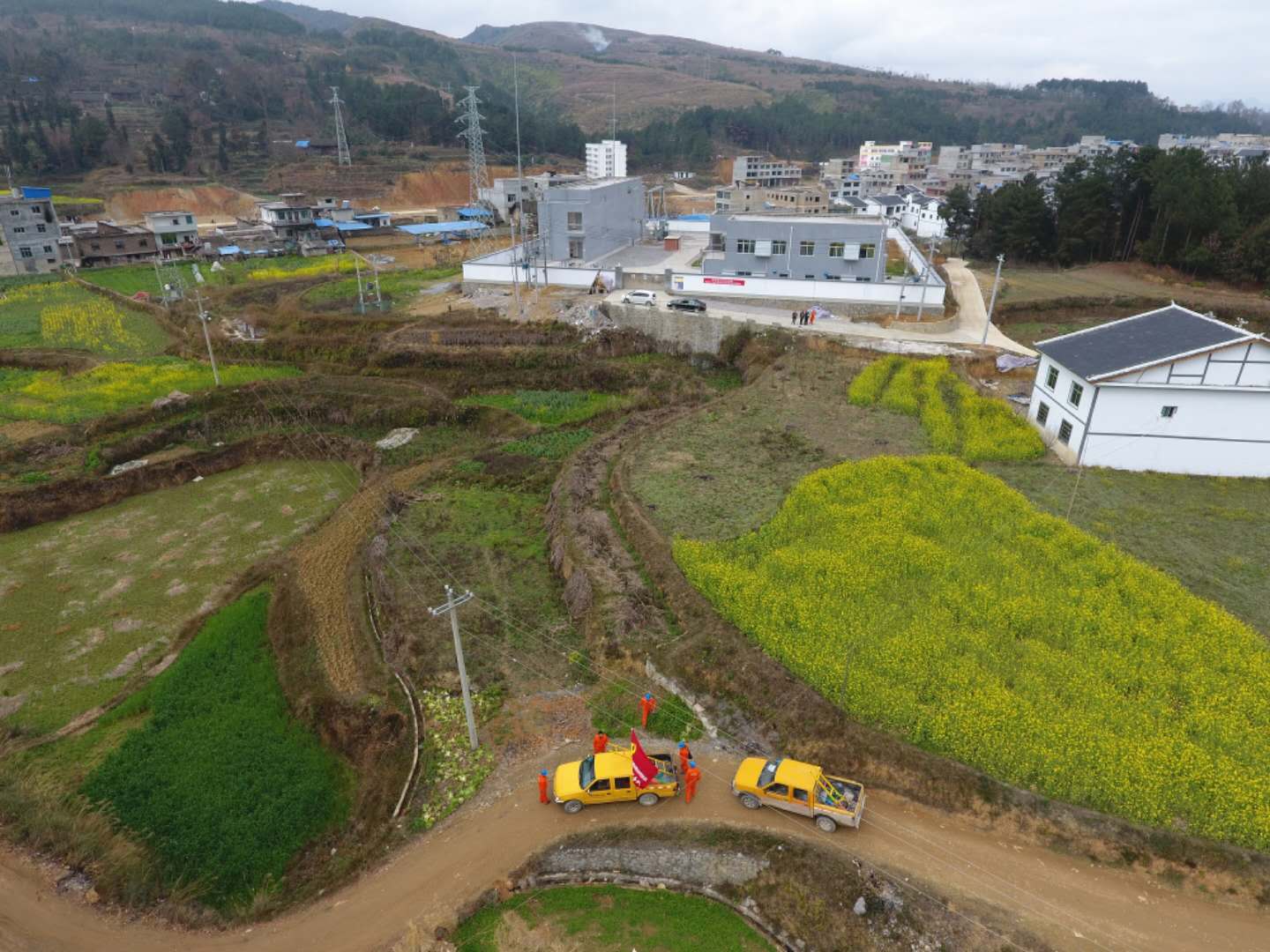 平塘供電局：防疫期間，“指尖服務(wù)”確保春耕用電