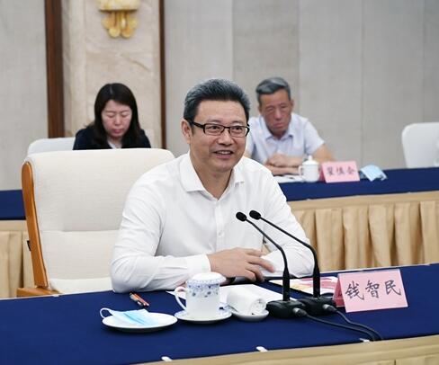 國家電投黨組書記、董事長錢智民拜會重慶市委副書記、市長唐良智