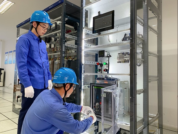 國網寧海縣供電公司透明智能配電柜助推數(shù)字化高彈性用電市場