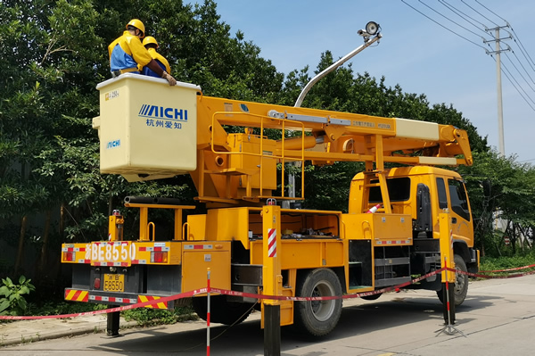 國網(wǎng)寧海縣供電公司：統(tǒng)籌帶電作業(yè)資源，“坐堂制”促提質(zhì)增效