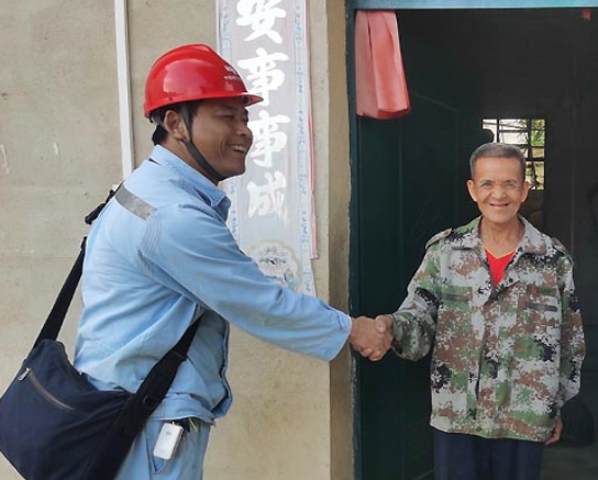 廣西崇左扶綏供電局心系“特殊群體”確?！懊赓M(fèi)電”政策落實(shí)