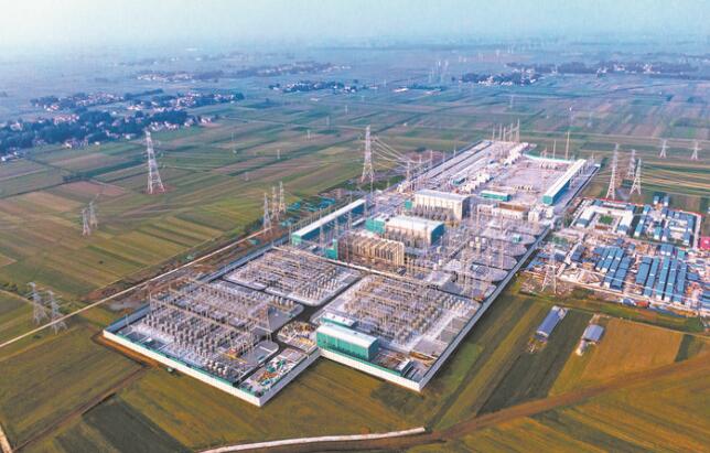 世界首個新能源遠距離輸送大通道青?！幽咸馗邏褐绷鞴こ倘娼ǔ赏哆\