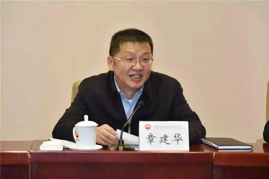 國(guó)家能源局長(zhǎng)章建華：發(fā)展以消納新能源為主的微電網(wǎng)、局域網(wǎng)，加快新能源主動(dòng)支撐、大規(guī)模儲(chǔ)能電站的新型電力系統(tǒng)！