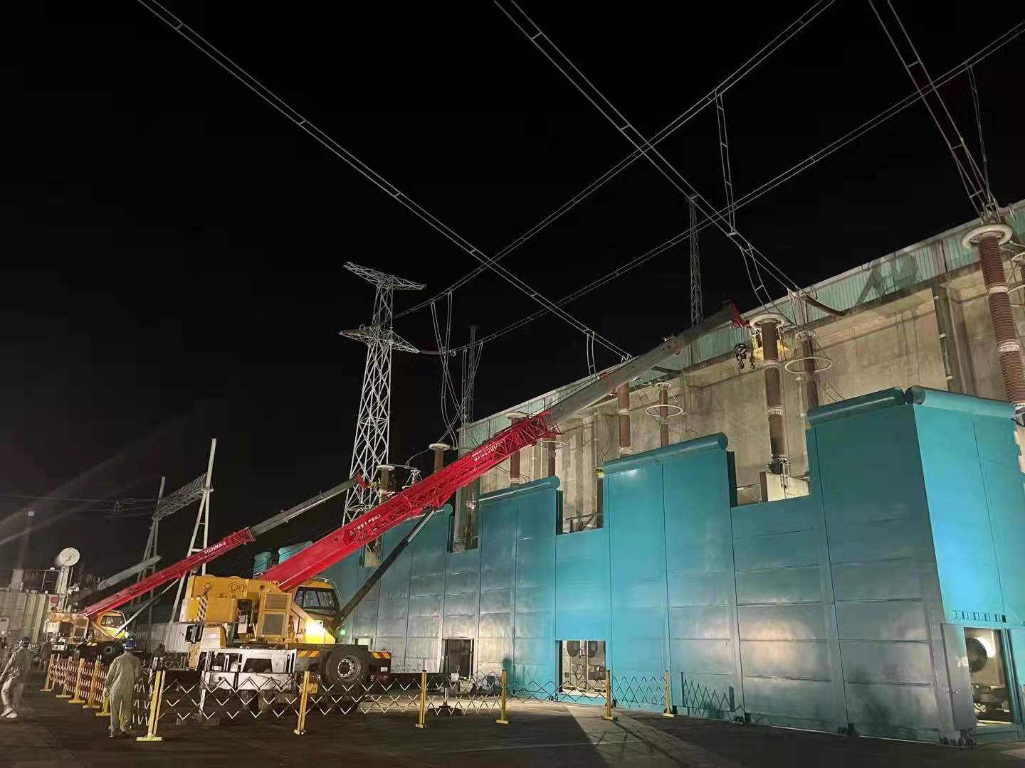 鄂電“鐵軍”：30個小時晝夜搶修作業(yè)，守護西電東送電網(wǎng)大動脈