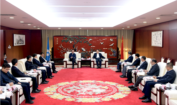 溫樞剛會見中國電建黨委書記、董事長丁焰章