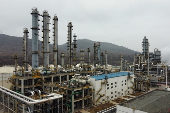 國內首套20萬噸流化床甲醇制丙烯科技示范項目在華能華亭煤業(yè)一次投料成功