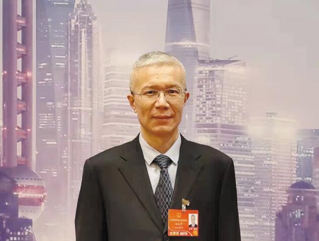 【兩會】國網(wǎng)英大黨委副書記張凡華:以綠色金融助力經(jīng)濟社會綠色低碳轉(zhuǎn)型