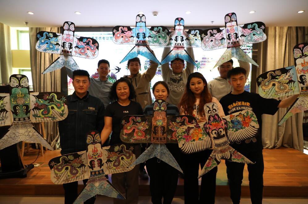 烏海超高壓供電公司清明憶先烈，寄情繪紙鳶