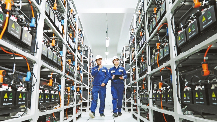 南網(wǎng)調(diào)峰調(diào)頻公司推動黨史學(xué)習(xí)教育常態(tài)化長效化，以高質(zhì)量黨建引領(lǐng)高質(zhì)量發(fā)展