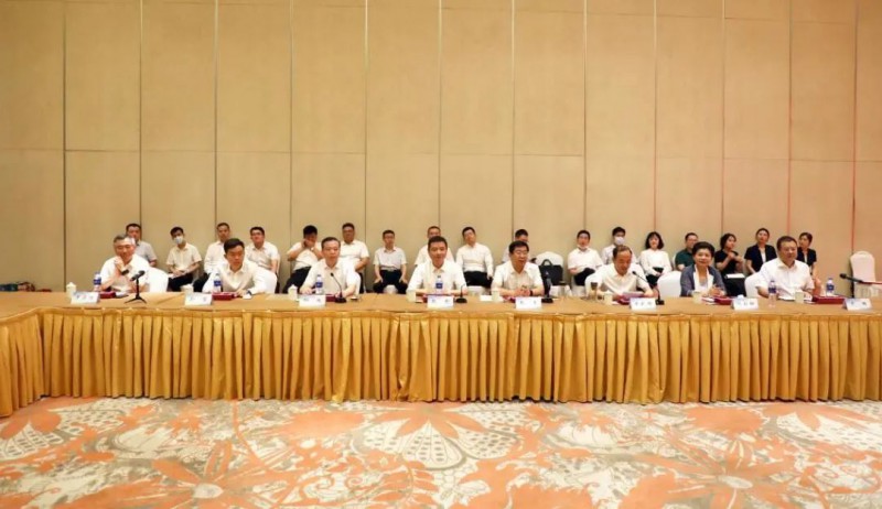 協(xié)鑫、徐工聯(lián)手！布局新能源