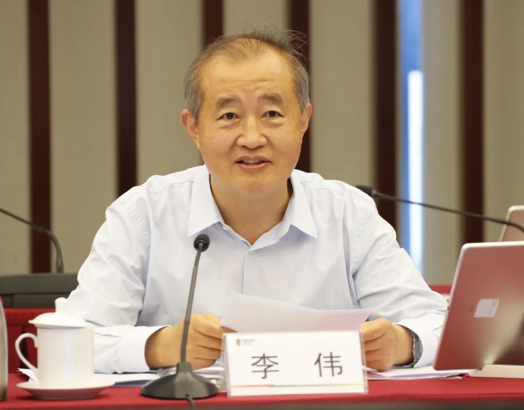 北京市人大常委會(huì)主任李偉到國(guó)家電投走訪座談