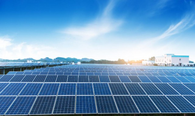 提高利用效率，優(yōu)化資源配置，光伏助力工業(yè)領(lǐng)域碳減排