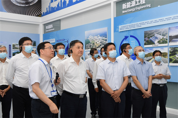 華電集團黨組書記、董事長溫樞剛與東方電氣黨組書記、董事長俞培根舉行會談