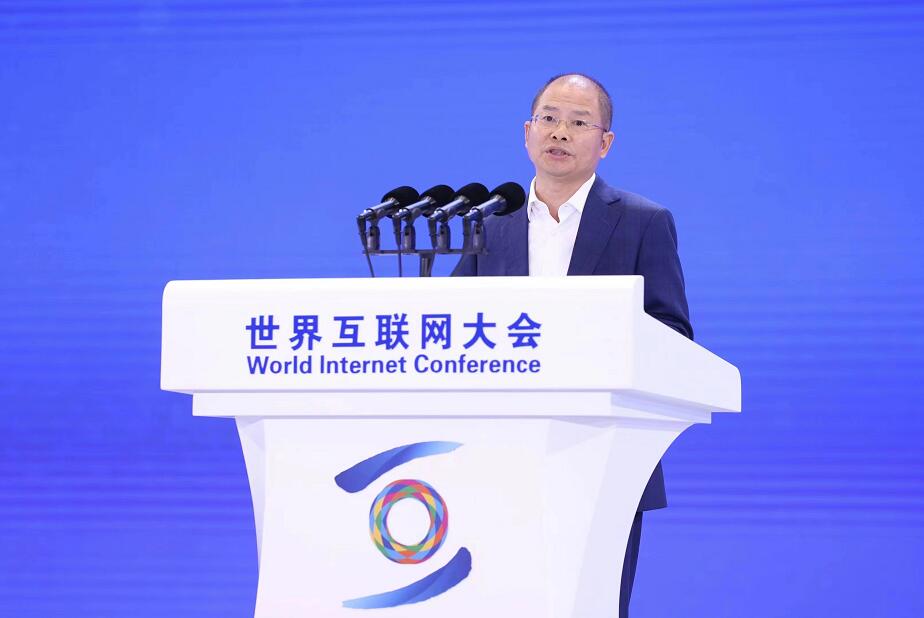 徐直軍：以數(shù)字技術(shù)驅(qū)動發(fā)展的確定性，應(yīng)對全球經(jīng)濟的不確定性