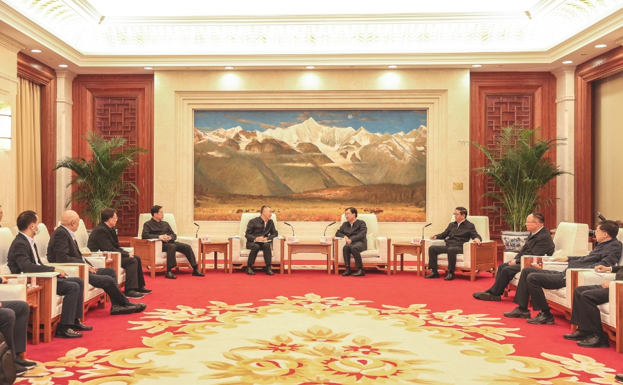 雷鳴山、韓君拜會云南省委書記王寧、省長王予波