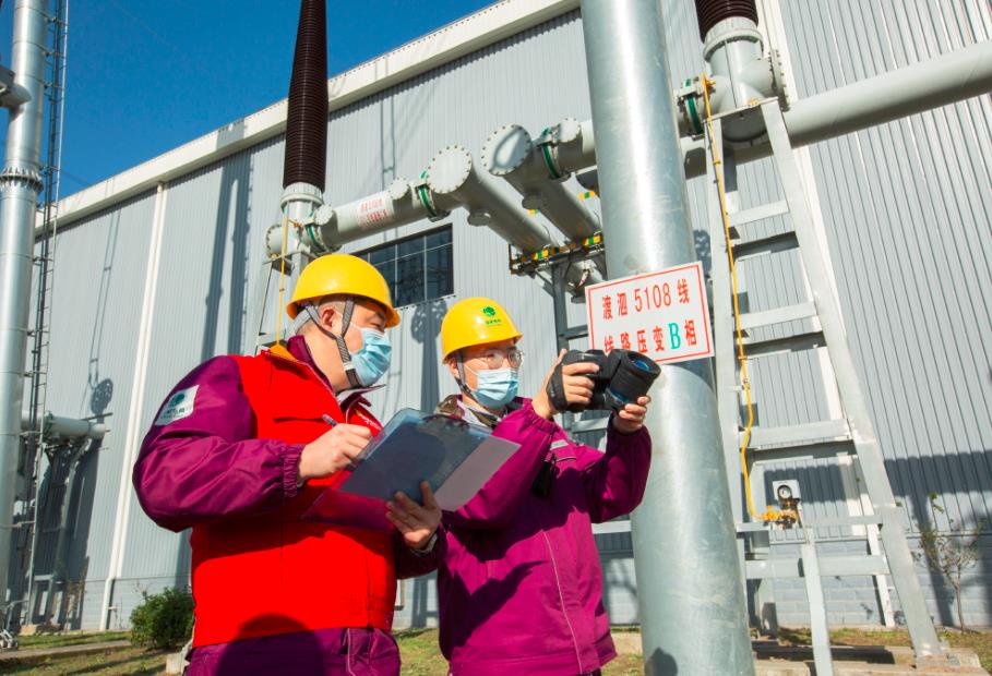 寒潮來襲!上海電力職工開展特巡900次，保障電力主網(wǎng)架以最佳狀態(tài)迎寒潮