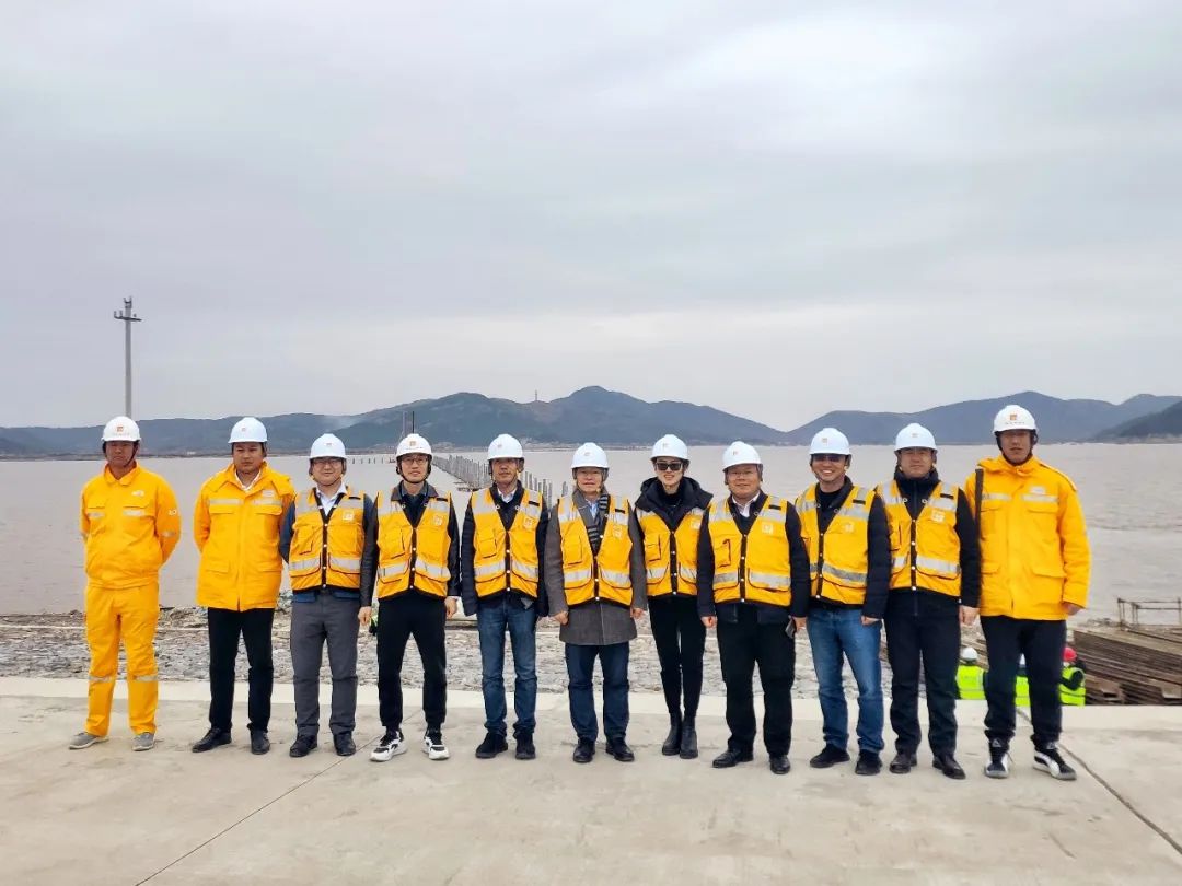 華潤(rùn)華東大區(qū)副總經(jīng)理、財(cái)務(wù)總監(jiān)高中元赴浙江公司指導(dǎo)調(diào)研