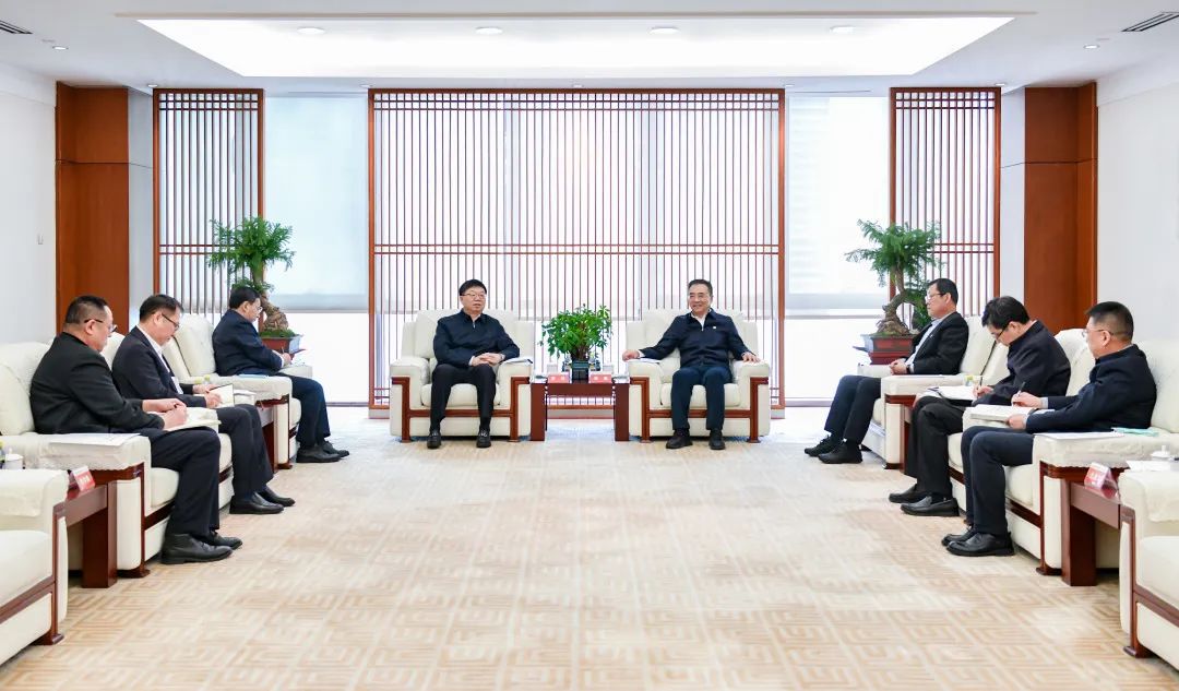 大唐集團(tuán)有限公司黨組書記、董事長鄒磊會見吉林省委常委、省委秘書長李偉
