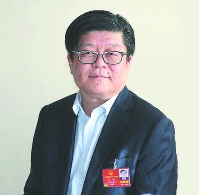 推動(dòng)綠色產(chǎn)業(yè)發(fā)展 助力實(shí)現(xiàn)“雙碳”目標(biāo)——訪全國(guó)人大代表、金晶(集團(tuán))有限公司董事長(zhǎng)王剛