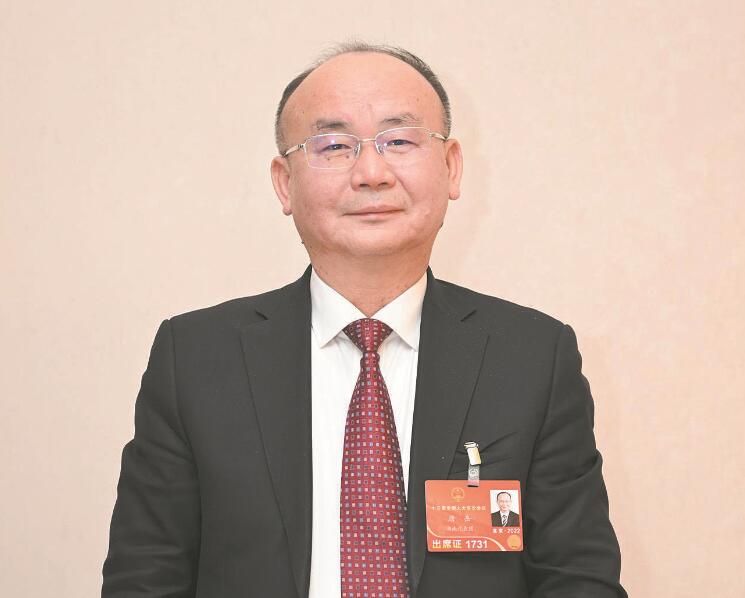 優(yōu)質(zhì)供電服務助力裝備制造業(yè)高質(zhì)量發(fā)展——訪全國人大代表、楚天科技股份有限公司董事長兼總裁唐岳