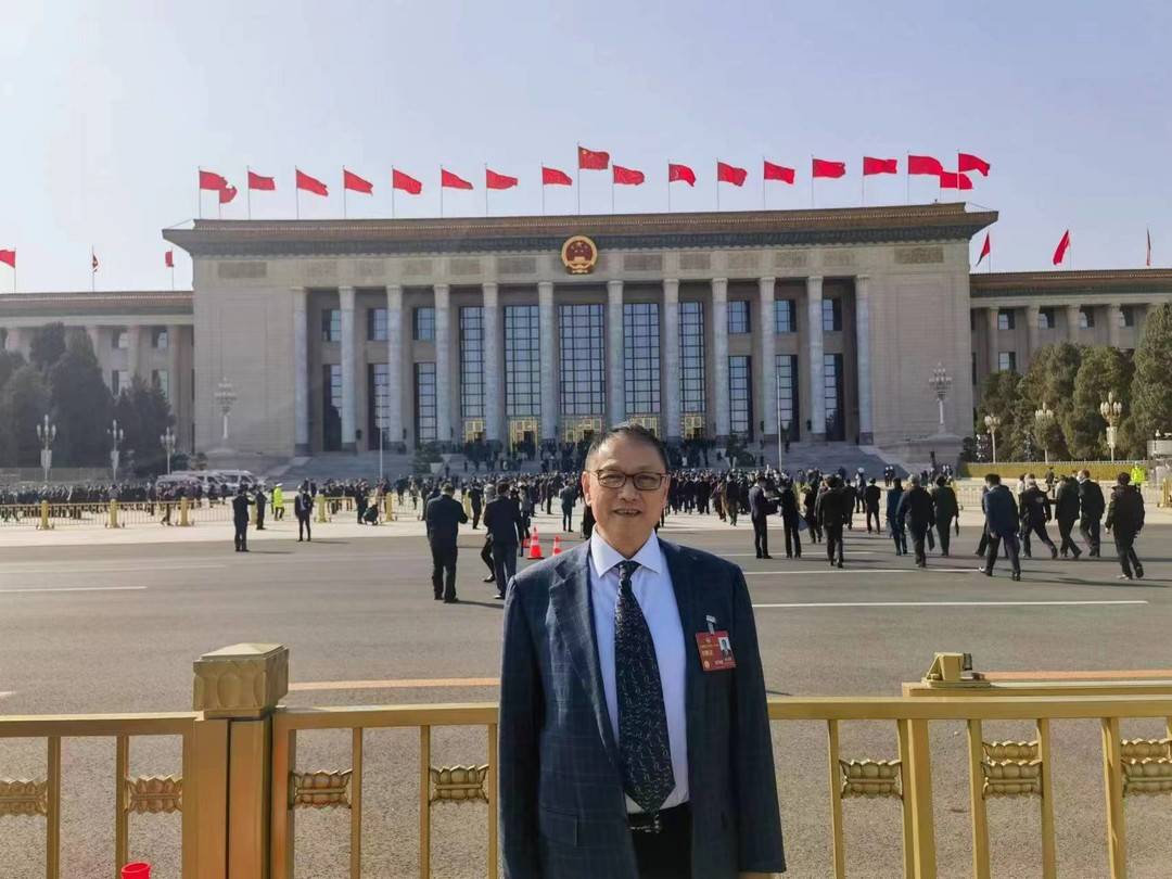 【兩會好聲音】全國政協(xié)委員何文輝：推廣新能源汽車換電模式，加速高質量發(fā)展