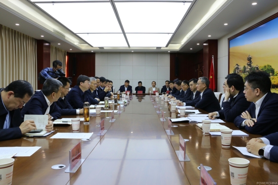 中國(guó)電建黨委副書(shū)記、總經(jīng)理王斌與酒泉市主要領(lǐng)導(dǎo)會(huì)談