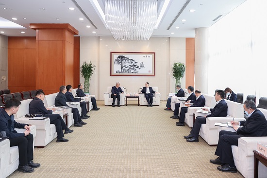 華能集團(tuán)黨組書記溫樞剛會(huì)見青海省委常委、海東市委書記烏拉孜別克·熱蘇力汗