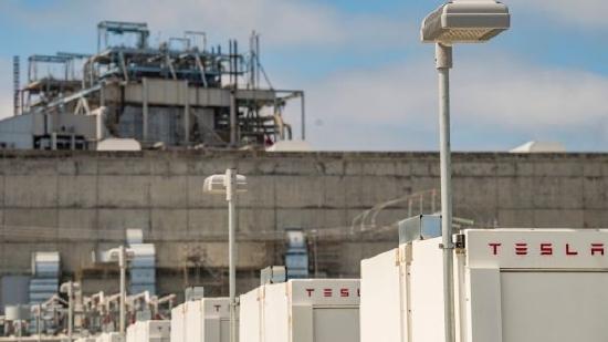 特斯拉一季度儲(chǔ)能電池安裝量飆升3倍半，創(chuàng)歷史新高