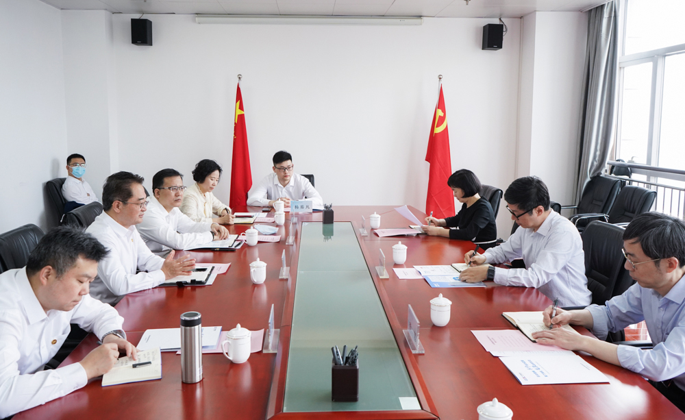 中國能建黨委常委、副總經(jīng)理吳云與國家能源局華中監(jiān)管局黨組書記、局長任育之會談