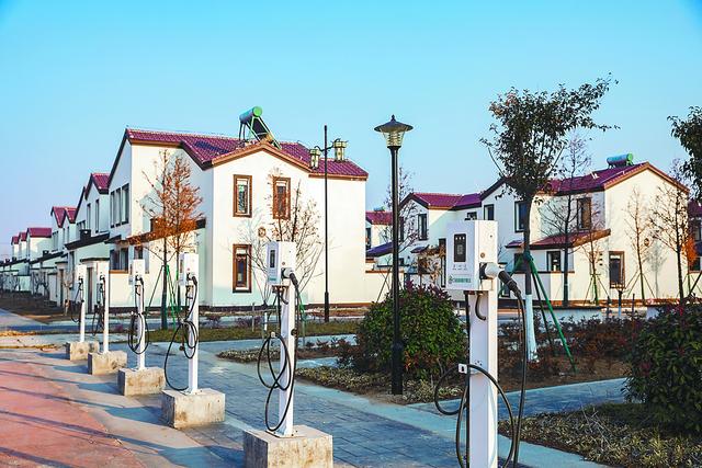 從“里程焦慮”到售后保障，這些是電動(dòng)車前行路上“攔路虎”