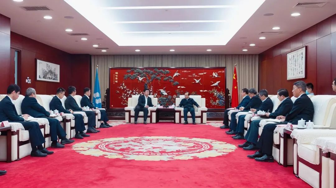 華電集團(tuán)董事長(zhǎng)江毅會(huì)見海博思創(chuàng)董事長(zhǎng)、總經(jīng)理張劍輝