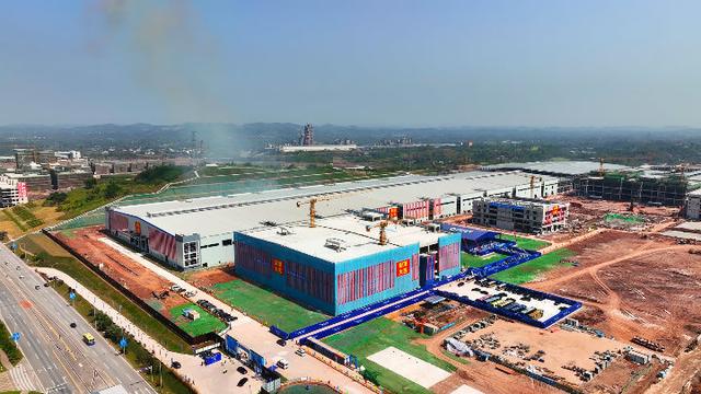 儲(chǔ)能新賽點(diǎn)：從百億工廠到巨頭加碼，發(fā)生了什么