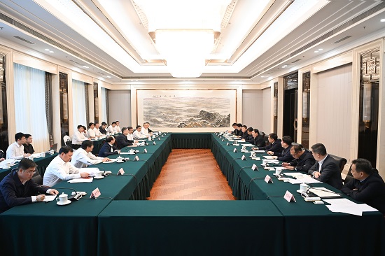 華能集團(tuán)溫樞剛、鄧建玲拜會遼寧省委書記郝鵬