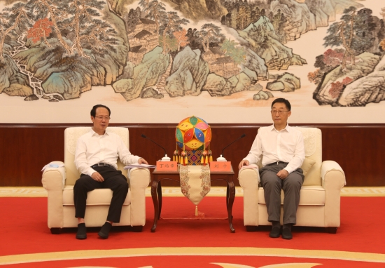 中國電建黨委書記、董事長丁焰章拜會廣西壯族自治區(qū)黨委書記劉寧、自治區(qū)主席藍(lán)天立