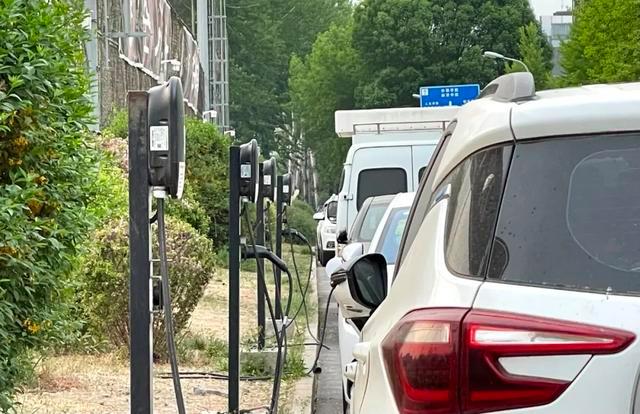 充電站費(fèi)用漲價(jià)，新能源車的韭菜終于成熟了?