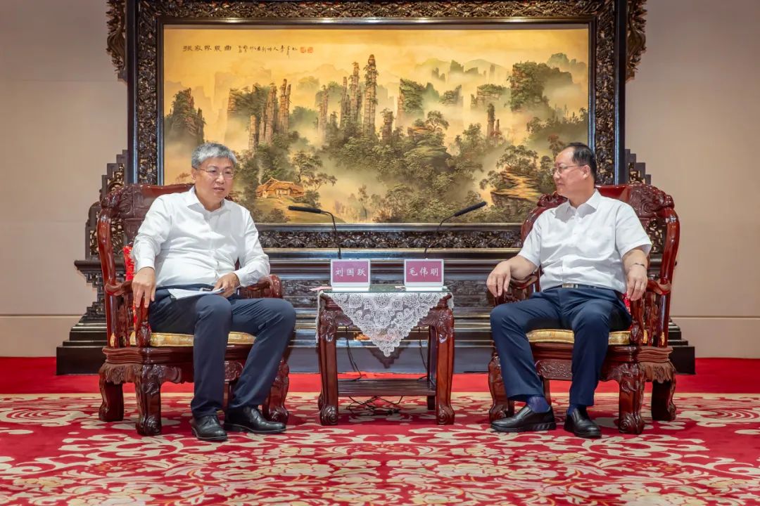 國(guó)家能源集團(tuán)黨組書記、董事長(zhǎng)劉國(guó)躍拜會(huì)湖南省委副書記、省長(zhǎng)毛偉明