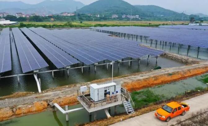 國網(wǎng)福州供電公司義務(wù)巡查設(shè)備 確?！皾O光一體”正常運(yùn)行