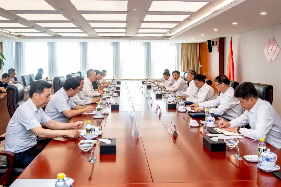 國家能源集團黨組書記、董事長劉國躍會見包頭市委副書記、市長張銳