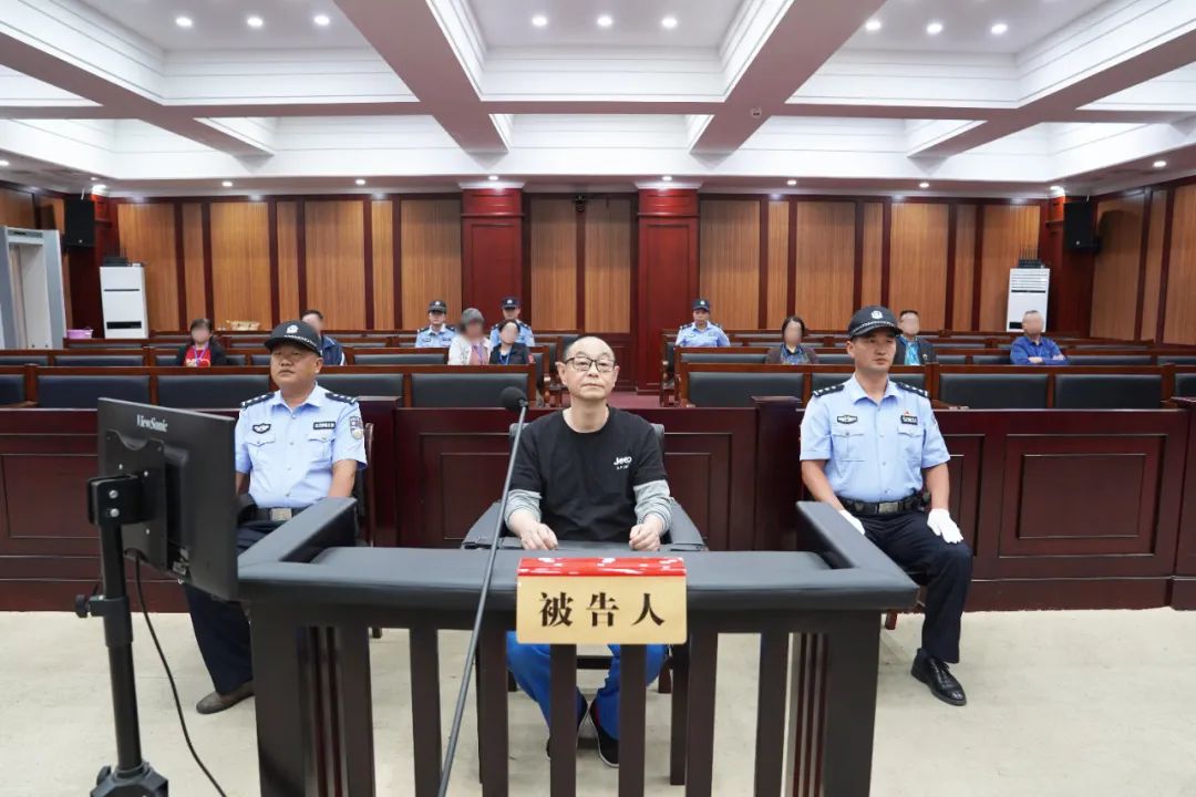 貴州電網(wǎng)有限責任公司原黨委委員、工會主席張帆受賄案一審宣判