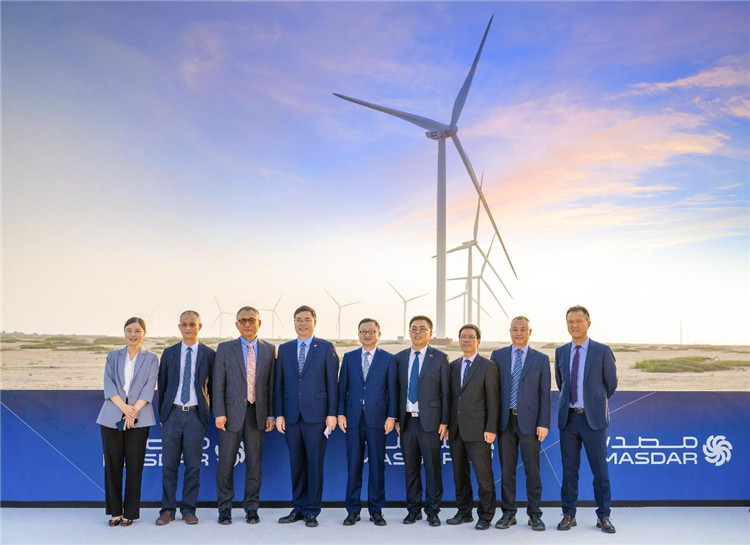 中企承建的阿聯(lián)酋首個風(fēng)電項目投入運(yùn)營