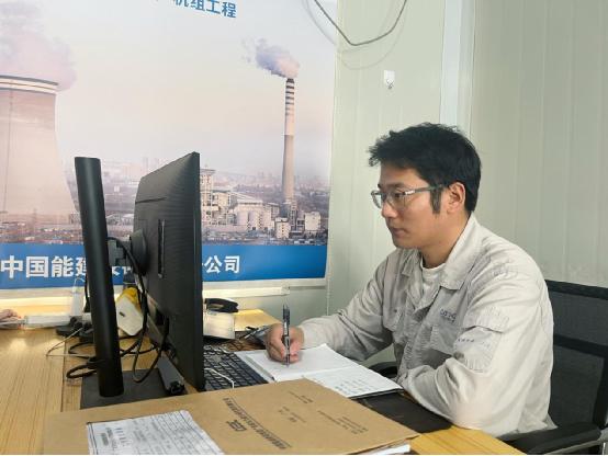 劉明明：深深扎根，在實(shí)踐沃土中書寫青春篇章