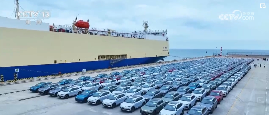 國產新能源車“出?！薄凹肌毙刑煜?再亮“黑科技”