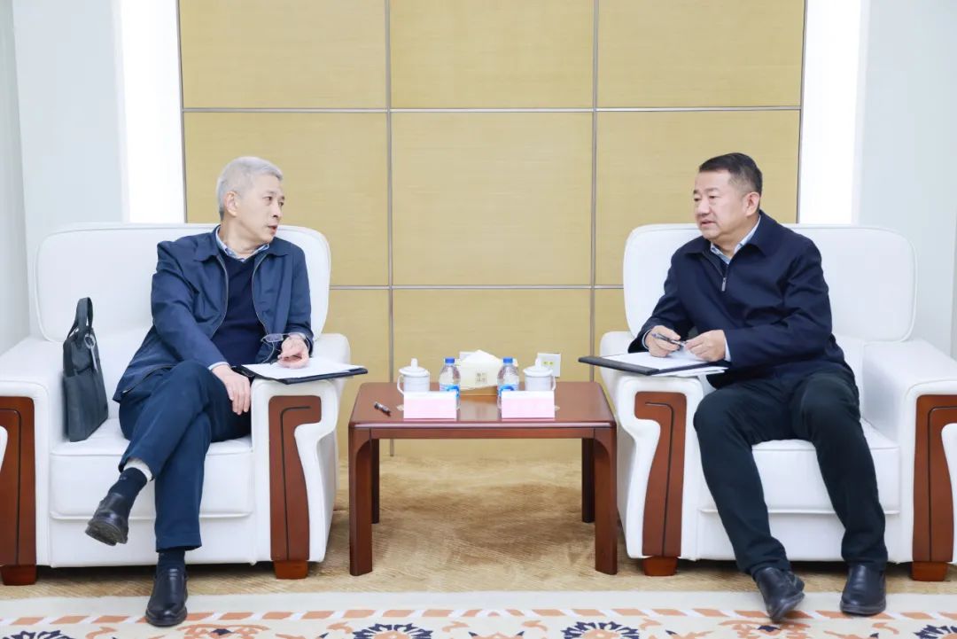 中國一重集團黨委書記、董事長徐鵬一行拜訪大唐環(huán)境黨委書記、董事長朱利明