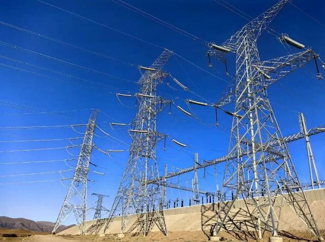 青?，敔枔跛娬?30千伏輸電線路全面竣工