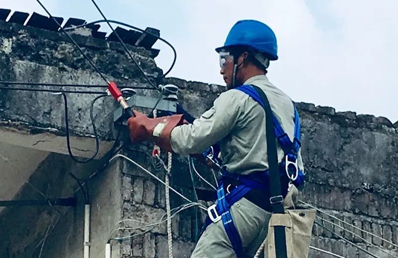 湖北通城：斷電三年的老屋，燈“亮了”