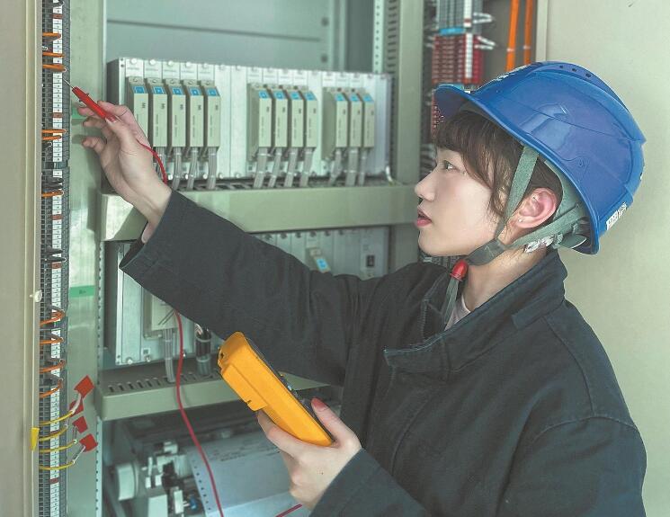 卓穎：干一行專一行，讓運(yùn)維“跑”在故障前