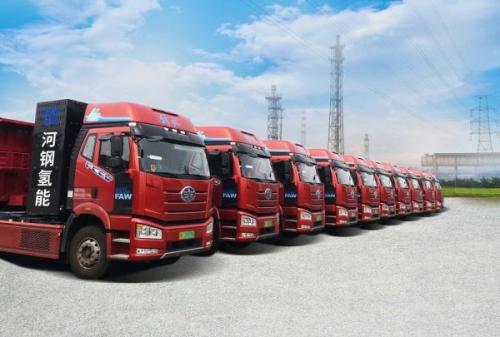 河鋼首座商業(yè)化氫油綜合站投入試運(yùn)營近日，河鋼工業(yè)技術(shù)建設(shè)的河鋼首座商業(yè)化氫油綜合站正式投入試運(yùn)營。新投入運(yùn)營的商業(yè)化氫油綜合站采用35MPa加氫工藝，擁有1000kg/d的加氫能力。  這是河鋼工業(yè)技