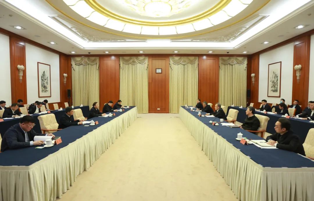 國家電網(wǎng)公司董事長辛保安、總經(jīng)理張智剛與天津市委書記陳敏爾、市長張工會談
