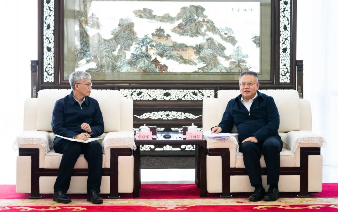華電集團黨組副書記、董事、總經(jīng)理葉向東會見東方電氣董事、總經(jīng)理、黨組副書記張彥軍