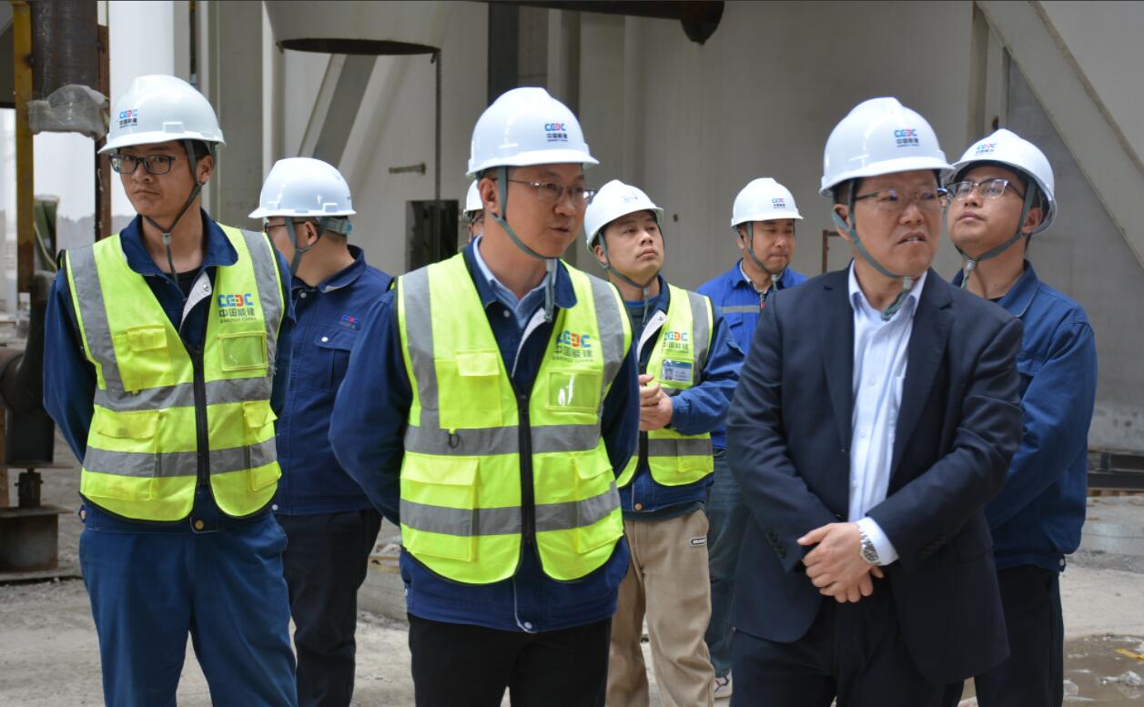中國(guó)能建建筑集團(tuán)黨委副書記、總經(jīng)理羅耕能到正寧百萬(wàn)項(xiàng)目指導(dǎo)調(diào)研